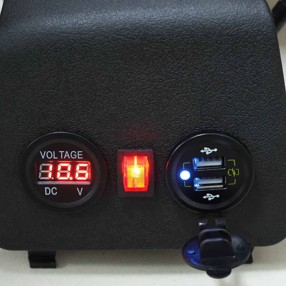 Voltmeter Metro VESPA GTS300 GTS250 GTV 350 GTV250 Motociklų Aksesuarų Dual USB Įkrovimo Įkroviklis, Cigarečių Degiklio . ' - ' . 4